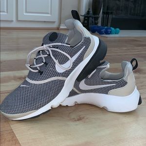 Nike Women’s Presto Fly